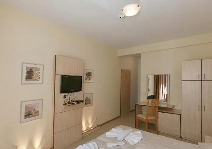 Отель александра 3*