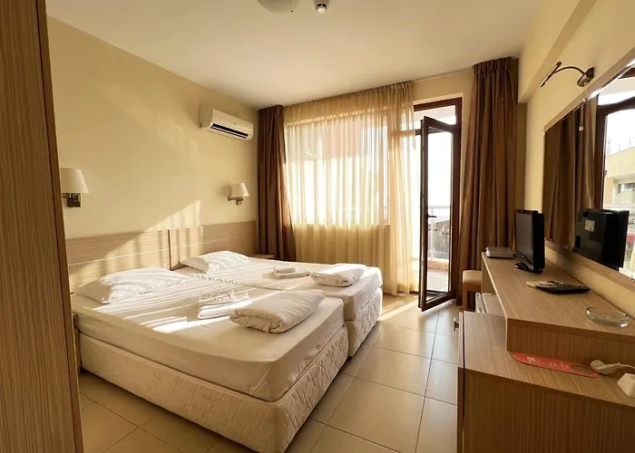 Отель александра 3*