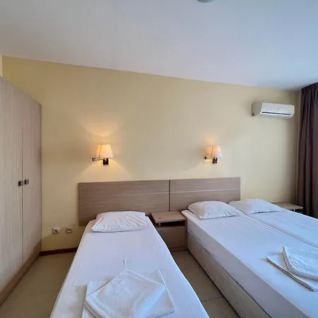 александра Hotell Sveti Vlas