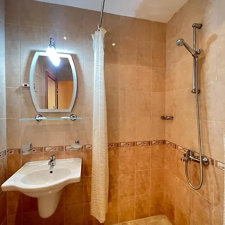 александра Hotell