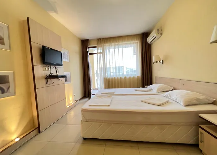 александра Hotel 3*