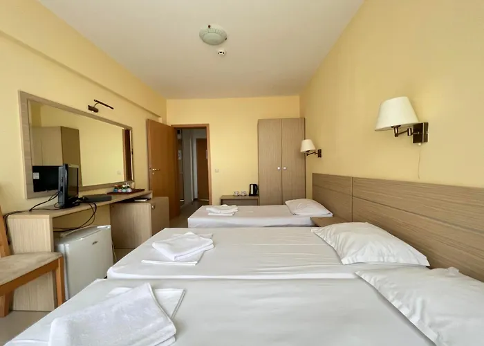 Hotel александра 3*